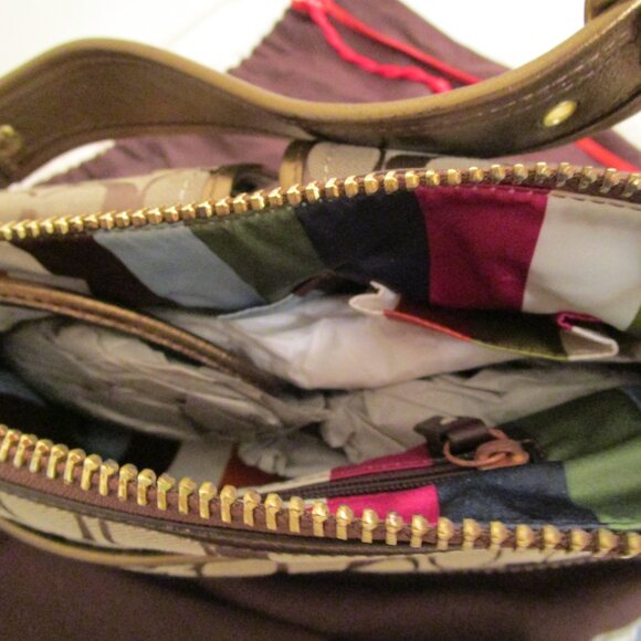 Coach Gold Edged Legacy Pocket Hobo with Signature Lining - Picture 10 of 13